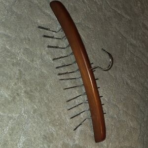 (J19) Wooden Tie Rack with Metal Hooks